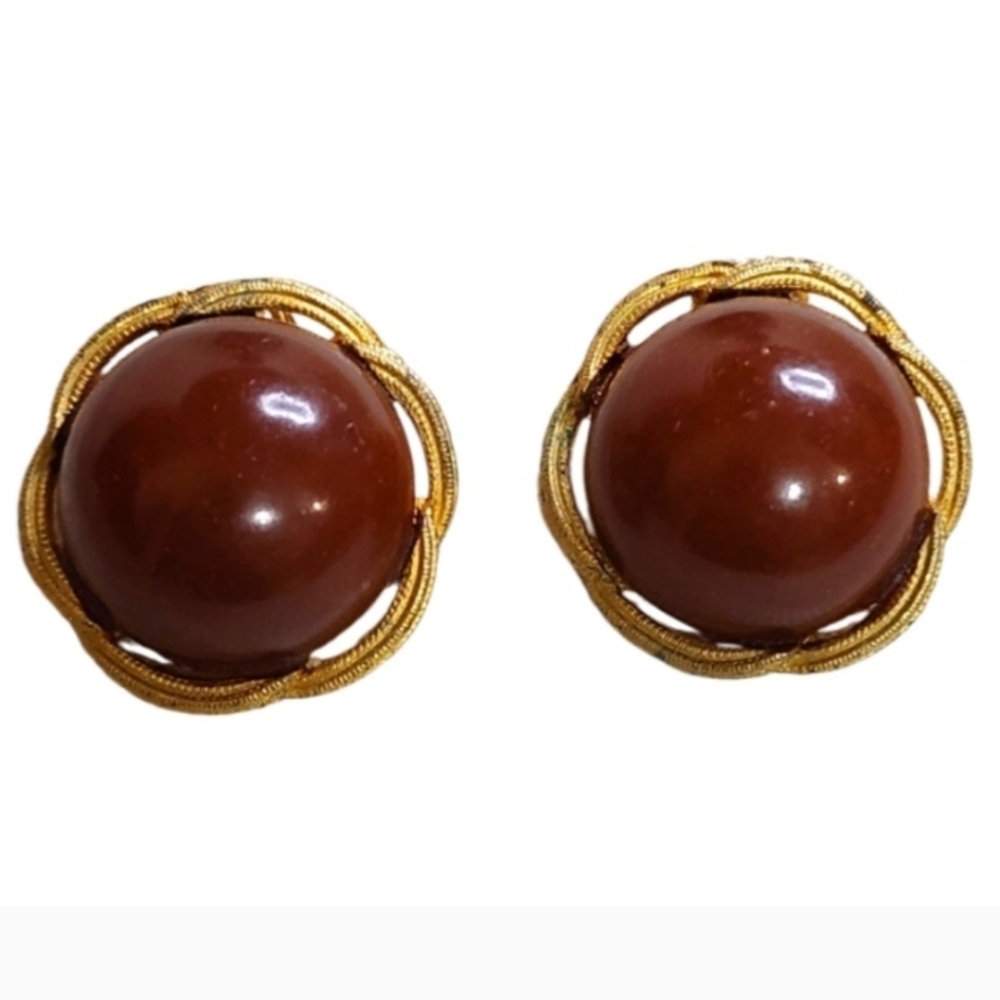 Vintage 1950s PAT.PEND Root Beer Brown Cabochon Clip-On Earrings Gold Filigree